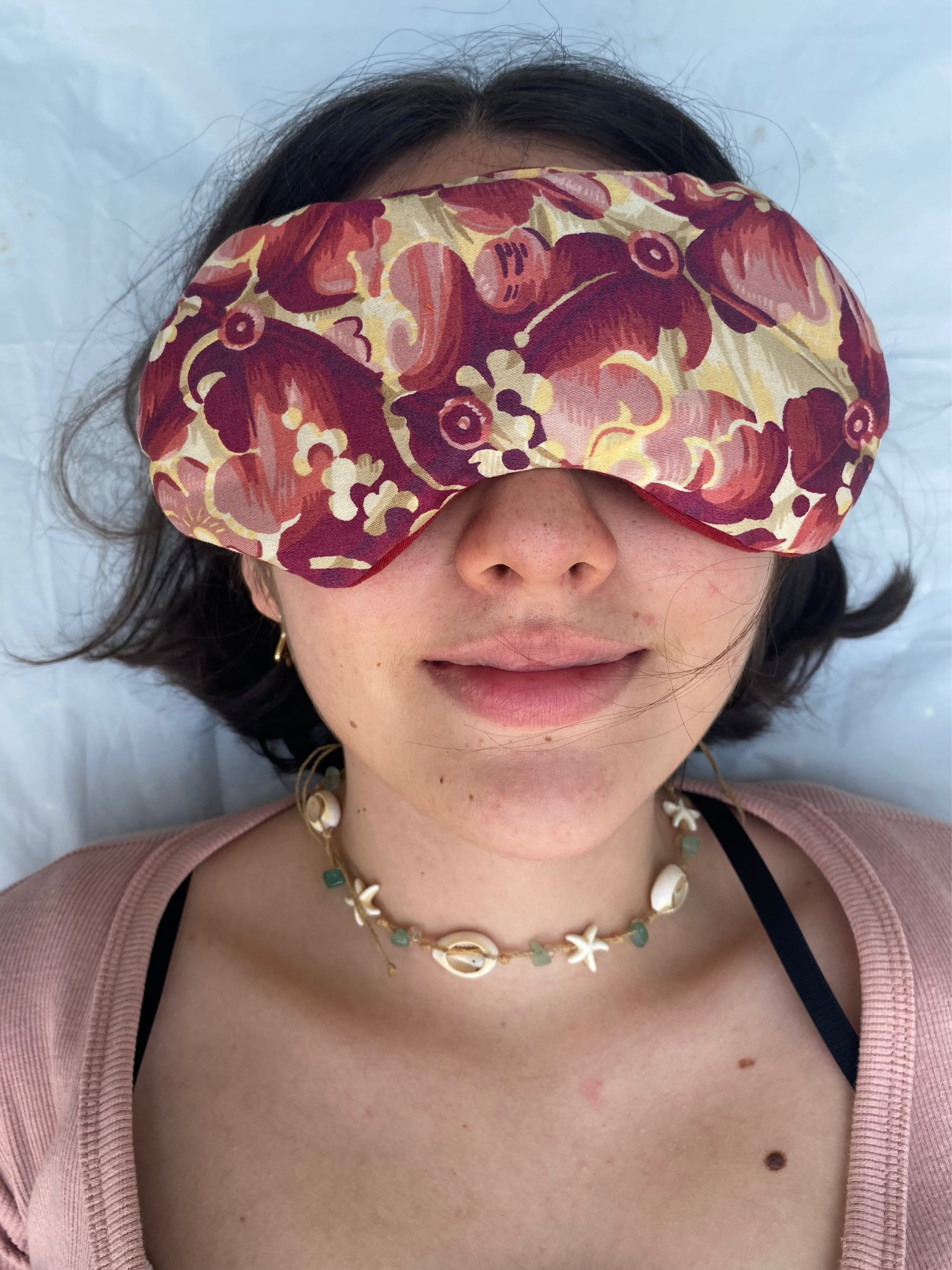 Pack Dulces Sueños: Almohadilla Dorso Lumbar + Antifaz  (flores rosadas)